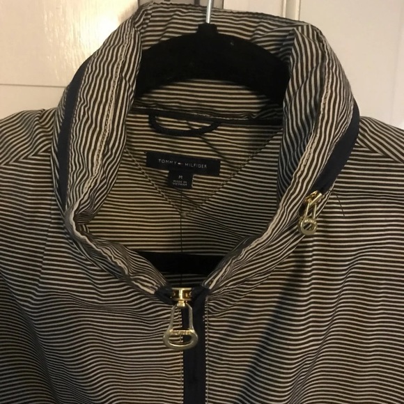 Tommy Hilfiger windbreaker jacket - Picture 2 of 5